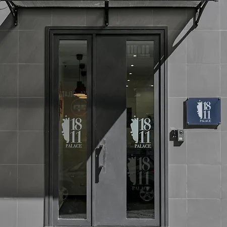 Hotel 1811 Palace *