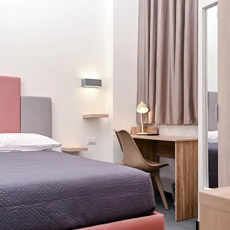 Hotel 1811 Palace *