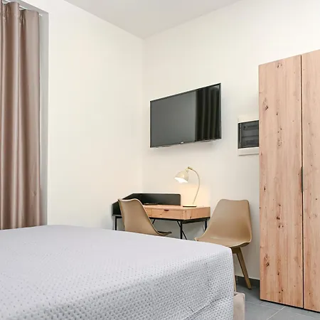 Szálloda 1811 Palace