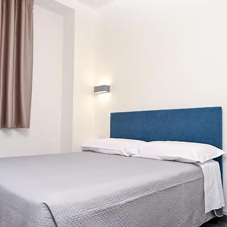 1811 Palace Hotel Nápoles